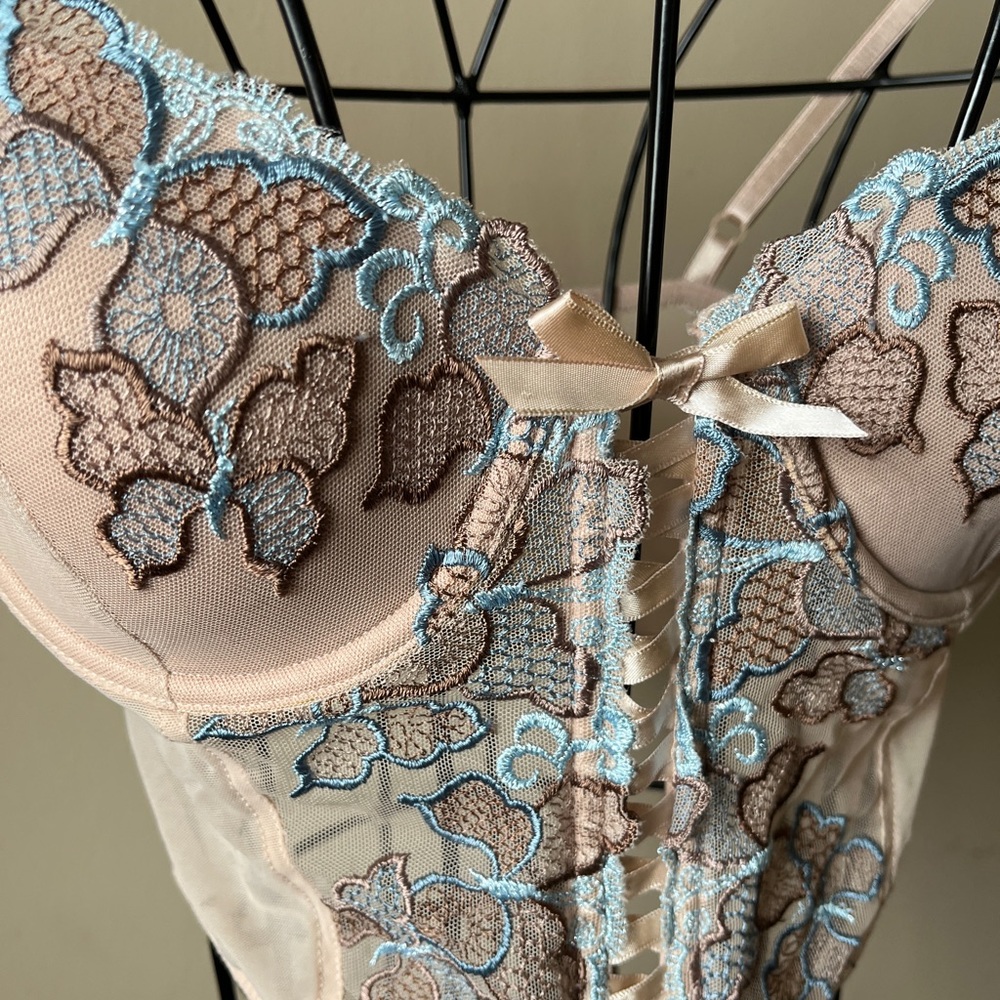 Fashion Bug butterfly corset top - y2k, vintage - Picture 3 of 4